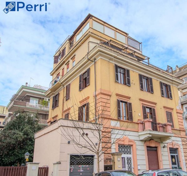 appartamento in vendita a Roma in zona Gianicolense