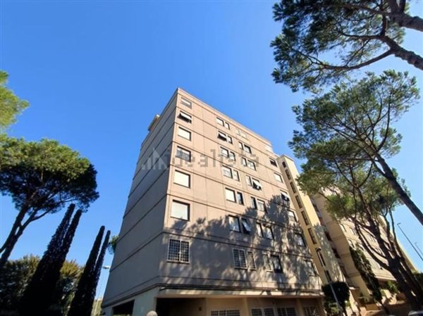 appartamento in vendita a Roma in zona Ardeatino