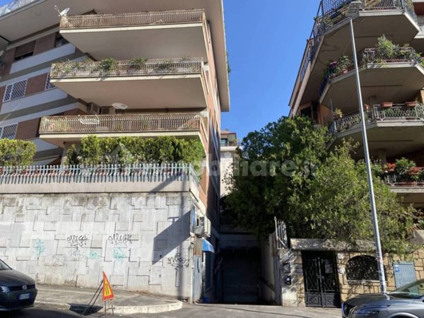 appartamento in vendita a Roma in zona Monte Sacro/Talenti