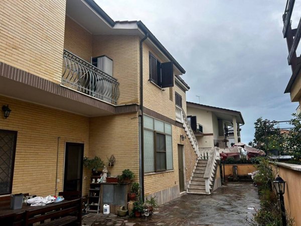 appartamento in vendita a Roma in zona Dragona/Bagnoletto