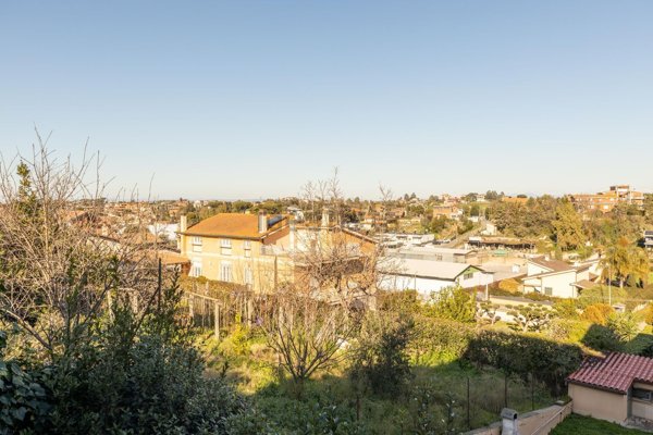 appartamento in vendita a Roma in zona Castel di Leva