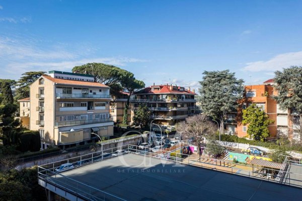 appartamento in vendita a Roma in zona Tor di Quinto