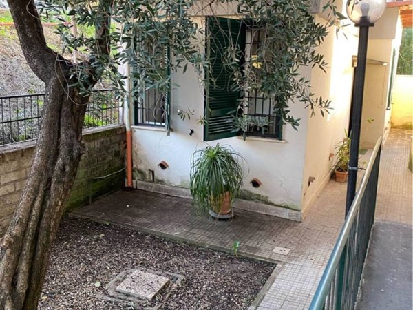 appartamento in vendita a Roma in zona Ostiense