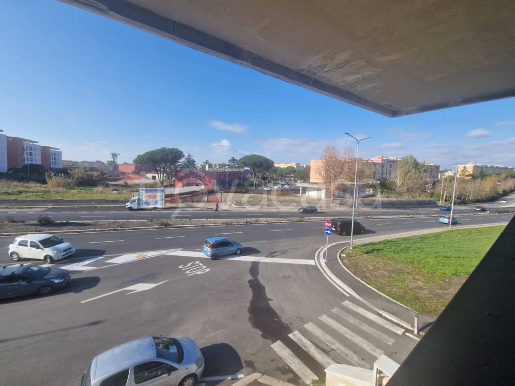 quadrivano in vendita a Roma in zona Torre Angela