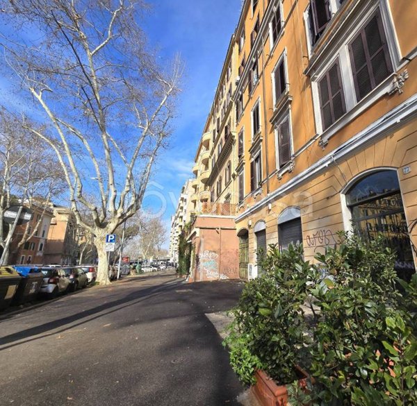 appartamento in vendita a Roma in zona Prenestino-Labicano