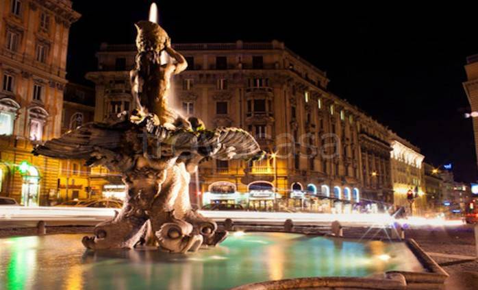 negozio in vendita a Roma in zona Trevi-Colonna