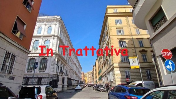 appartamento in vendita a Roma in zona Esquilino