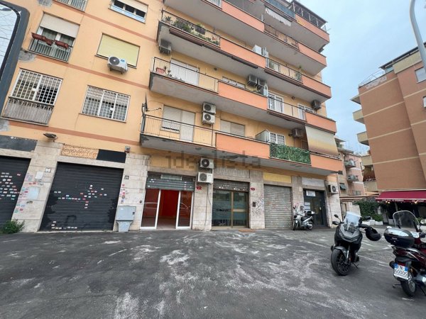 casa indipendente in vendita a Roma in zona Collatino