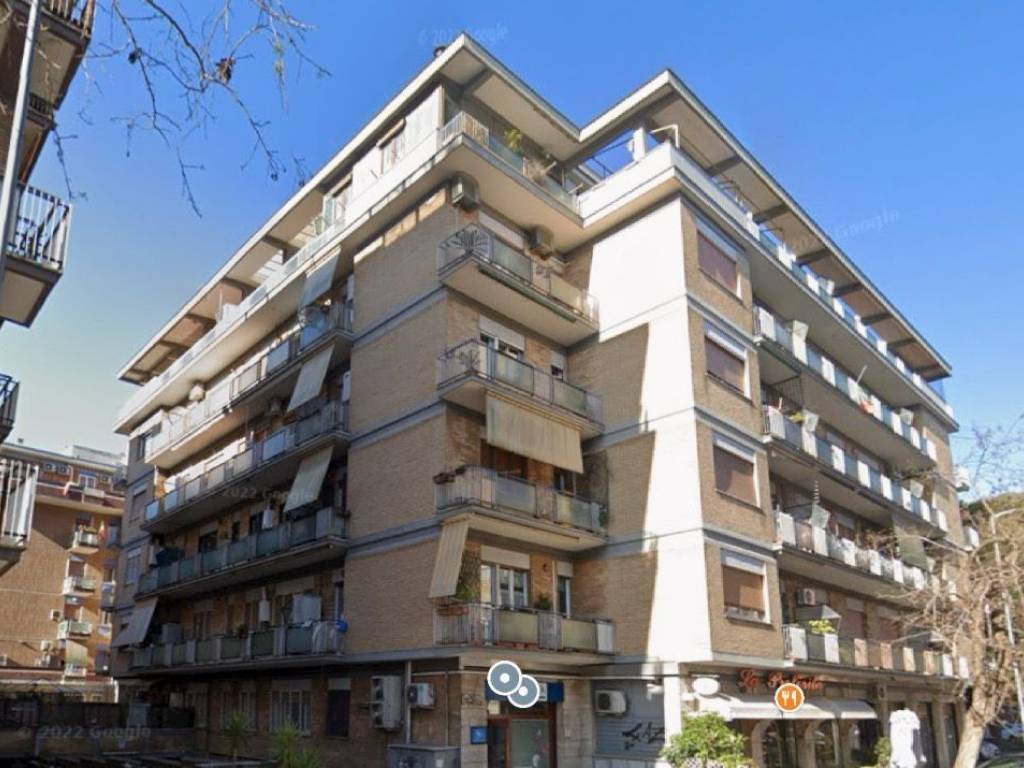 appartamento in vendita a Roma in zona Ostia