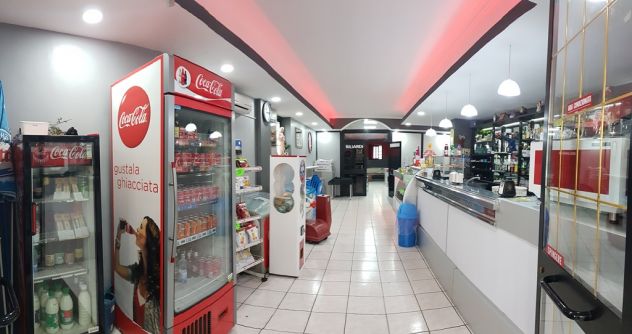 negozio in vendita a Roma in zona Collatino