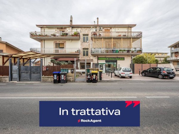 appartamento in vendita a Roma in zona Selva Candida