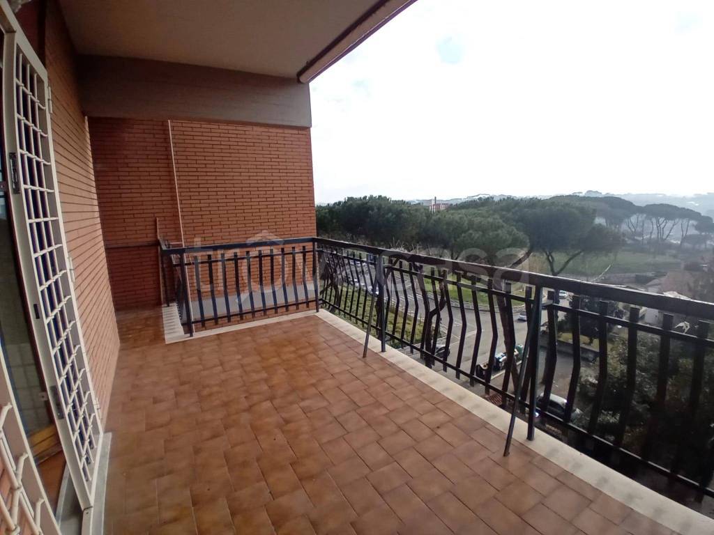 appartamento in vendita a Roma in zona Labaro