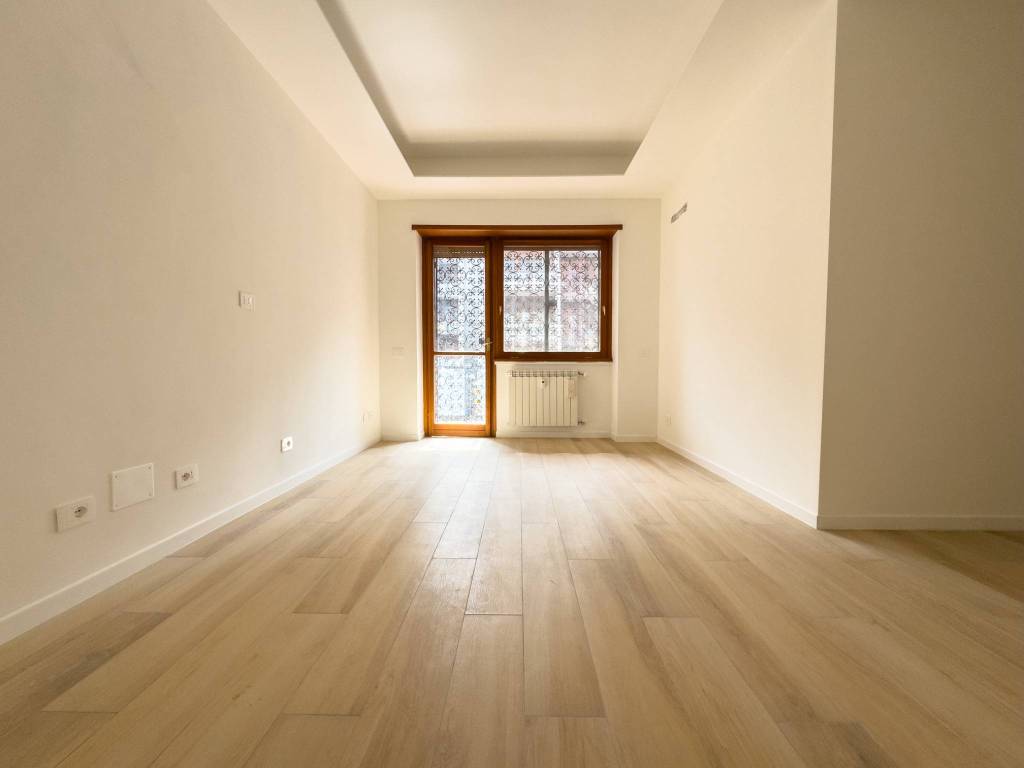appartamento in vendita a Roma in zona Ardeatino