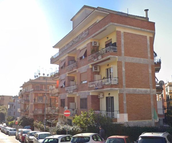appartamento in vendita a Roma in zona Prenestino-Centocelle