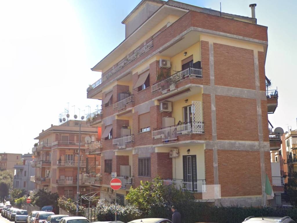 appartamento in vendita a Roma in zona Prenestino-Centocelle
