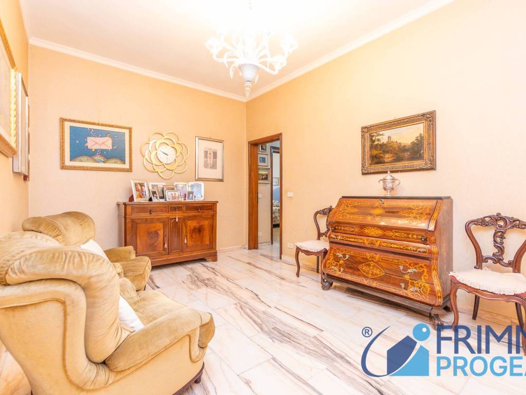 appartamento in vendita a Roma in zona Castro Pretorio