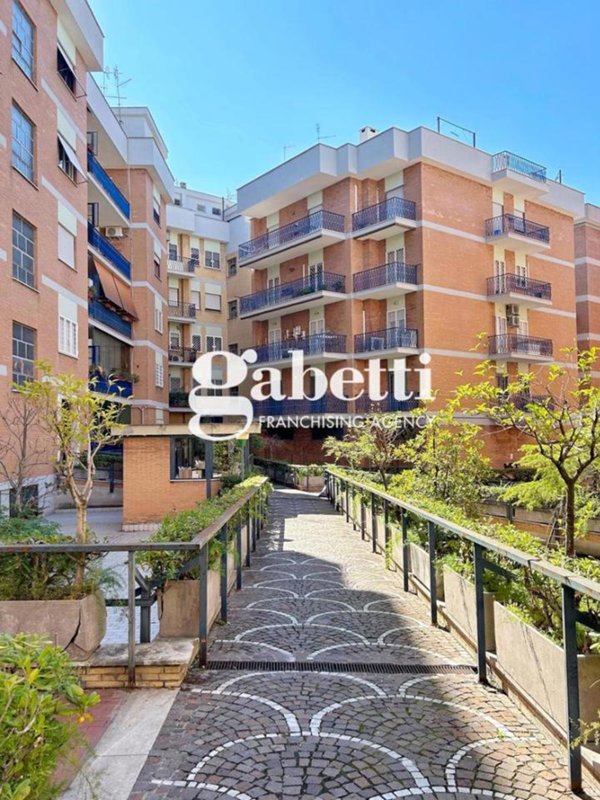 appartamento in vendita a Roma in zona Collatino