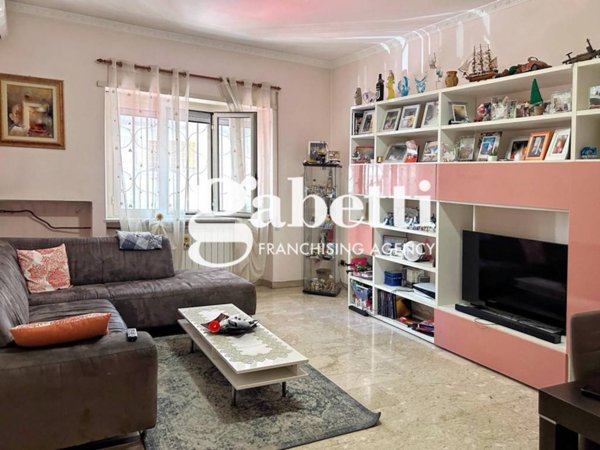 appartamento in vendita a Roma in zona Collatino
