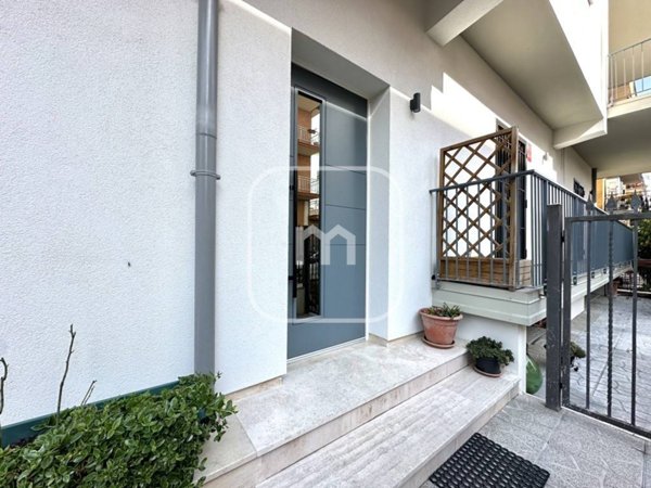 appartamento in vendita a Roma in zona Finocchio