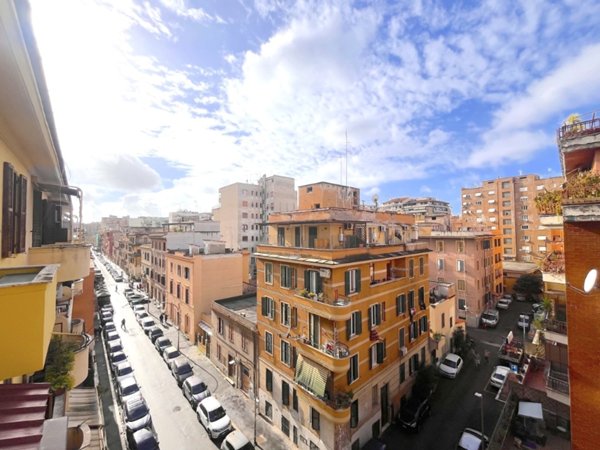 appartamento in vendita a Roma in zona Tuscolano
