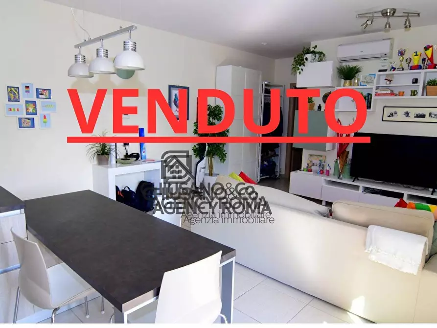 appartamento in vendita a Roma in zona Osteria del Curato