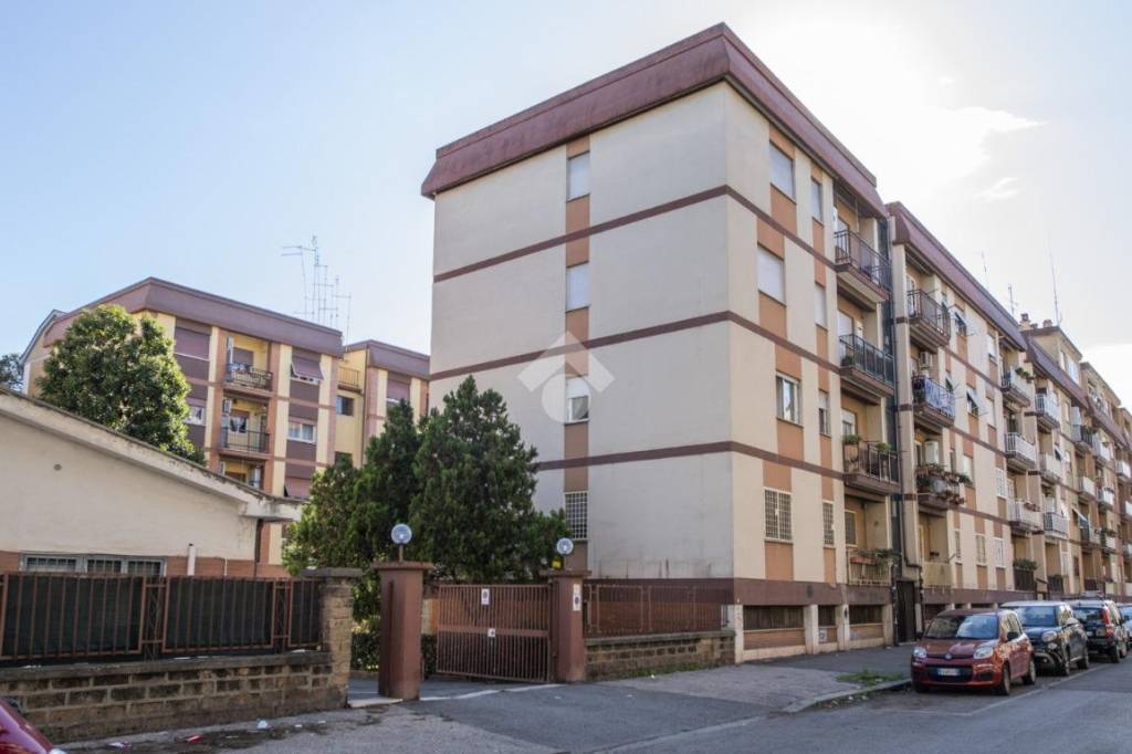 appartamento in vendita a Roma in zona Ostia