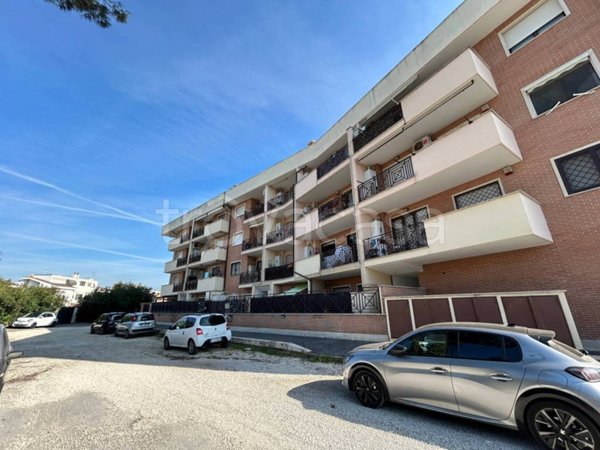appartamento in vendita a Roma in zona Infernetto