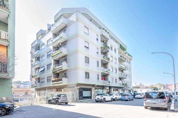 appartamento in vendita a Roma in zona Ostia