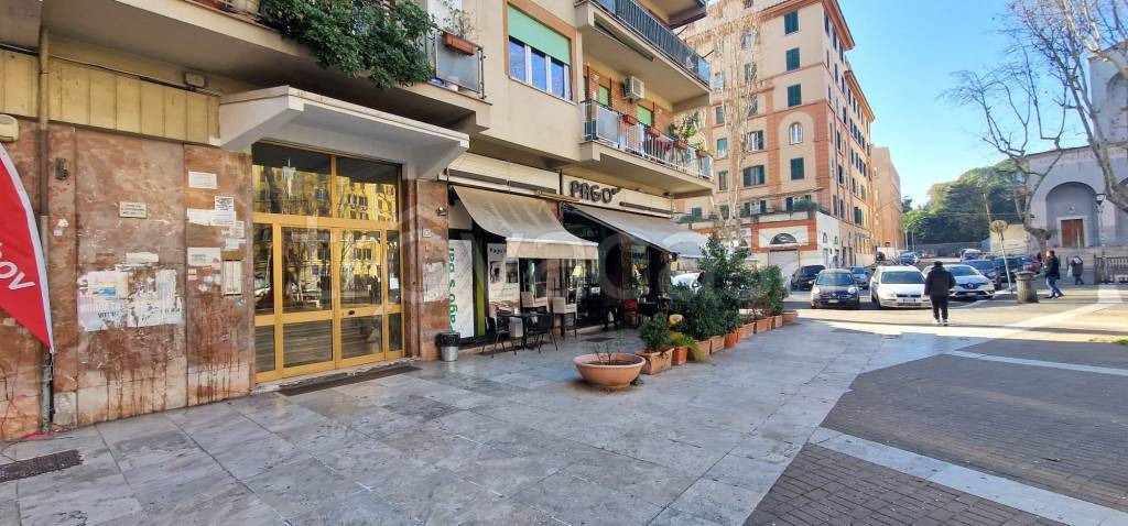 negozio in vendita a Roma in zona Tiburtino