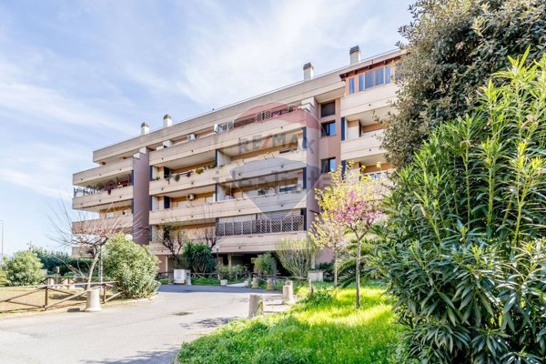 appartamento in vendita a Roma in zona Ponte di Nona