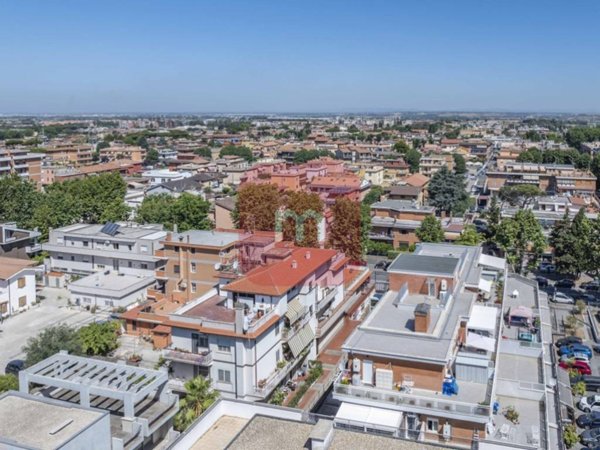 appartamento in vendita a Roma in zona Acilia