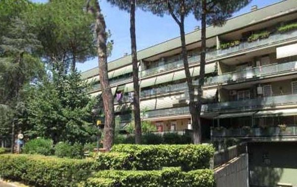 appartamento in vendita a Roma in zona Tor Bella Monaca