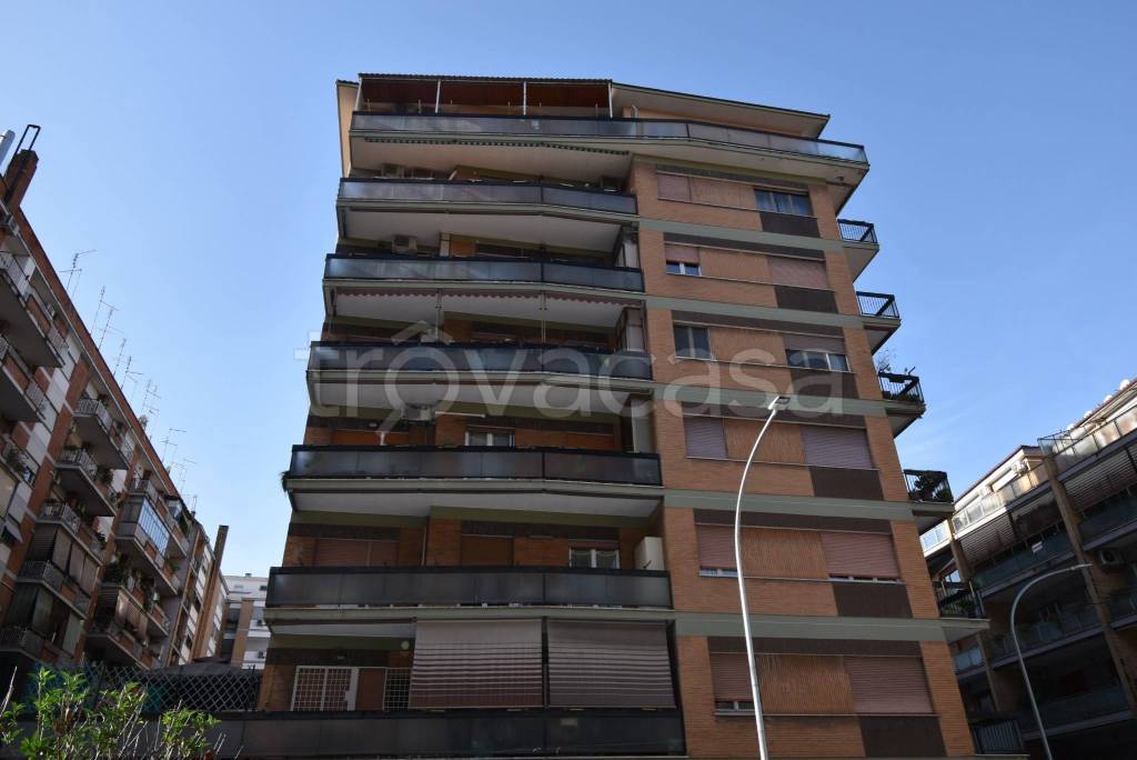 appartamento in vendita a Roma in zona Collatino