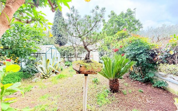 appartamento in vendita a Roma in zona Acilia