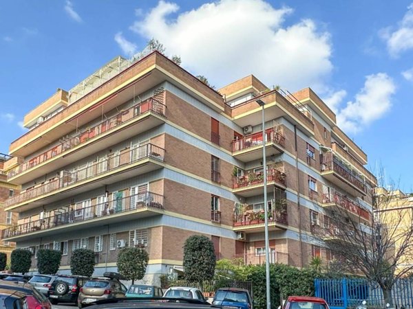 appartamento in vendita a Roma in zona Portuense