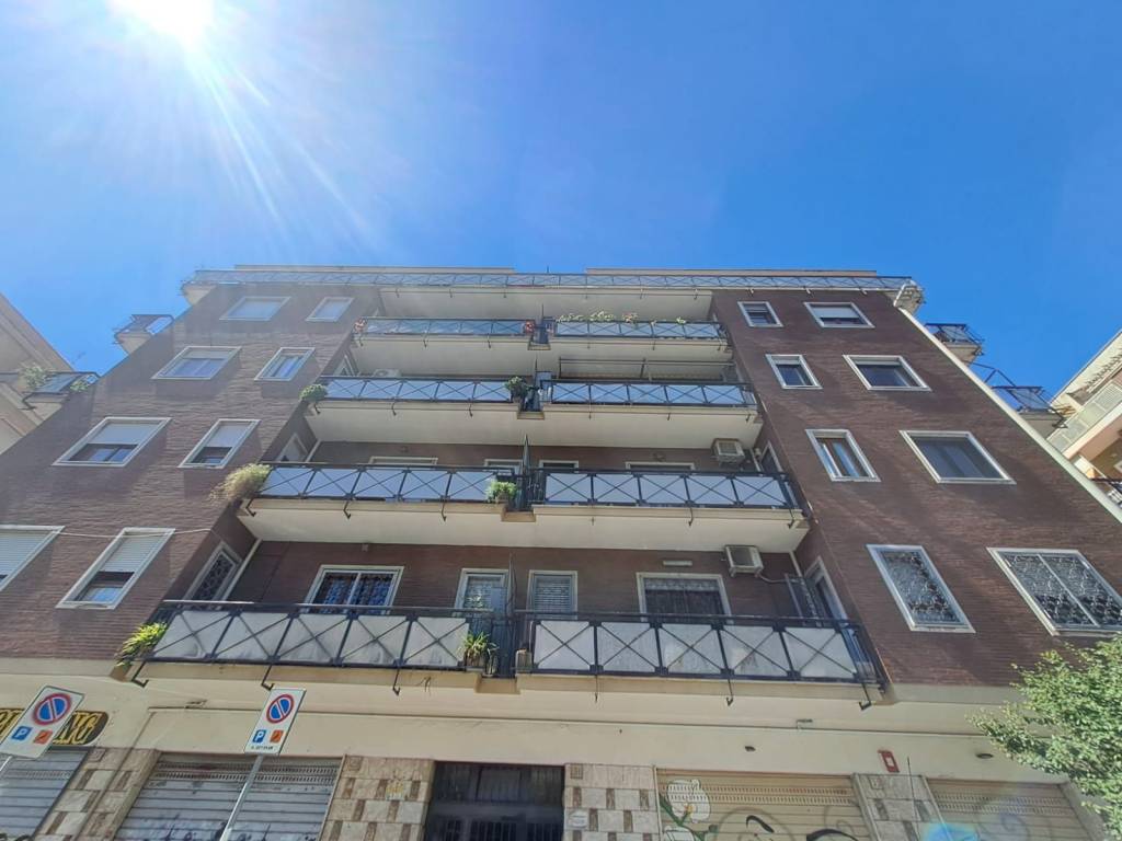 appartamento in vendita a Roma in zona Castel Fusano