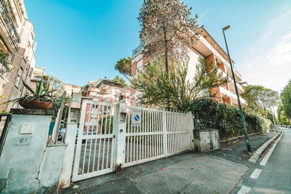 appartamento in vendita a Roma in zona Tor di Quinto