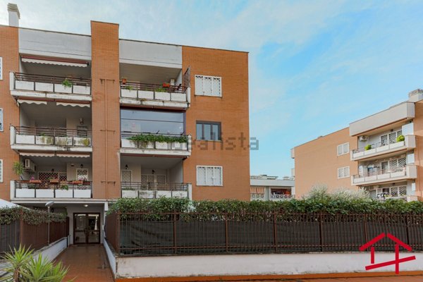 appartamento in vendita a Roma in zona Settecamini