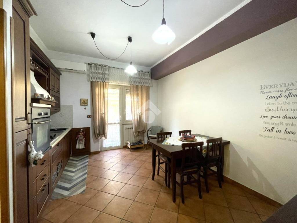 appartamento in vendita a Roma in zona Prenestino-Centocelle