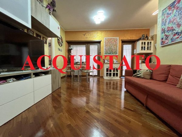appartamento in vendita a Roma in zona Ardeatino