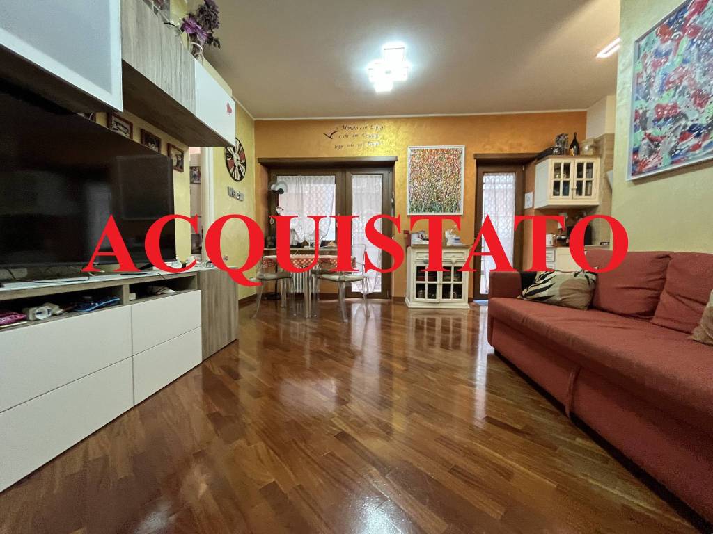 appartamento in vendita a Roma in zona Ardeatino