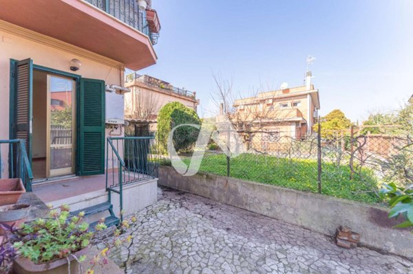 appartamento in vendita a Roma in zona Acilia
