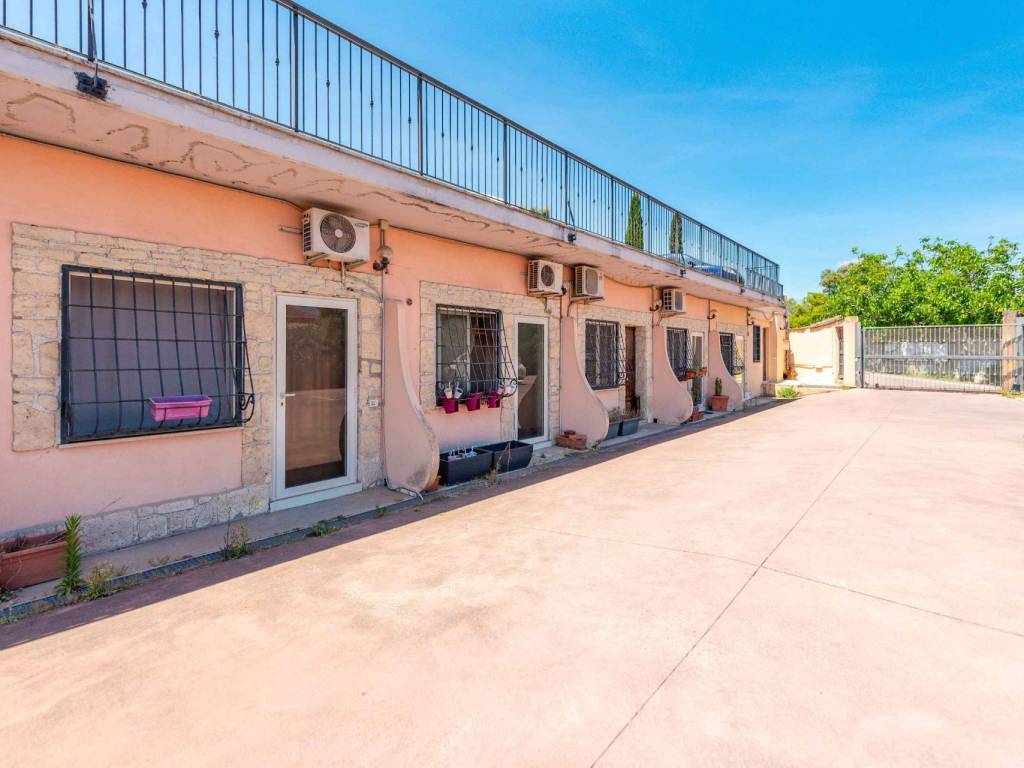 appartamento in vendita a Roma in zona Castel di Leva