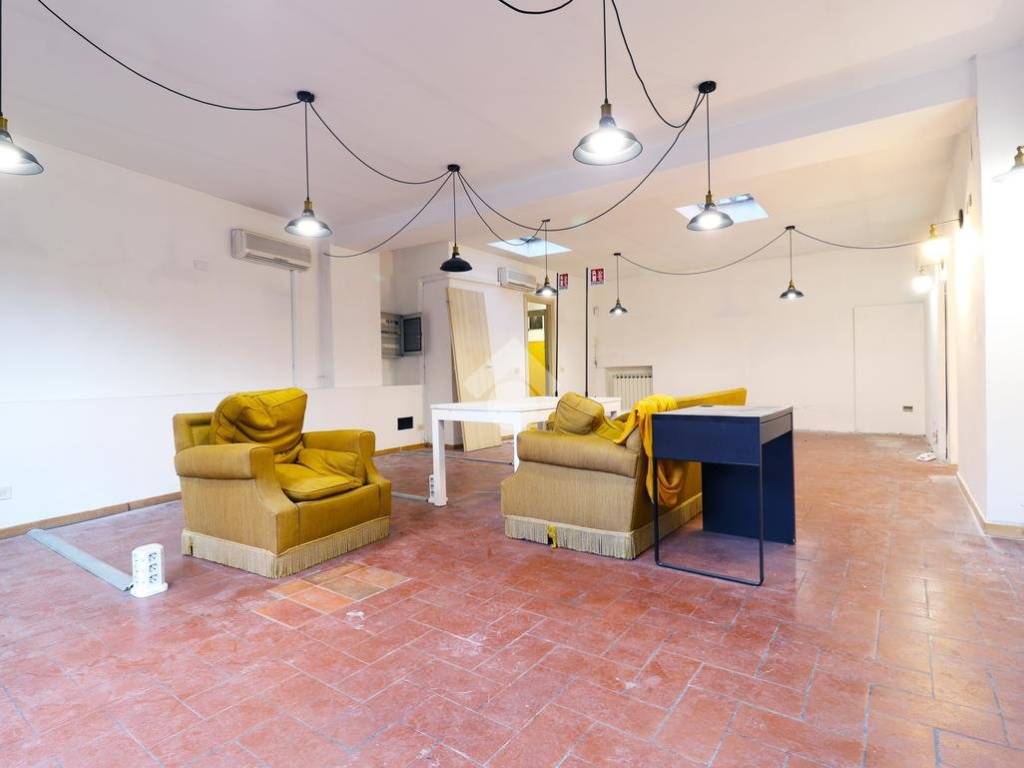 appartamento in vendita a Roma in zona Tuscolano