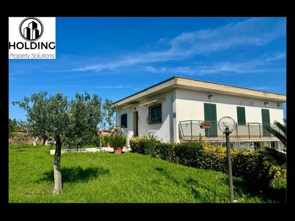 casa indipendente in vendita a Roma in zona Casalotti