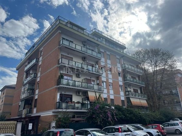 appartamento in vendita a Roma in zona Ostia