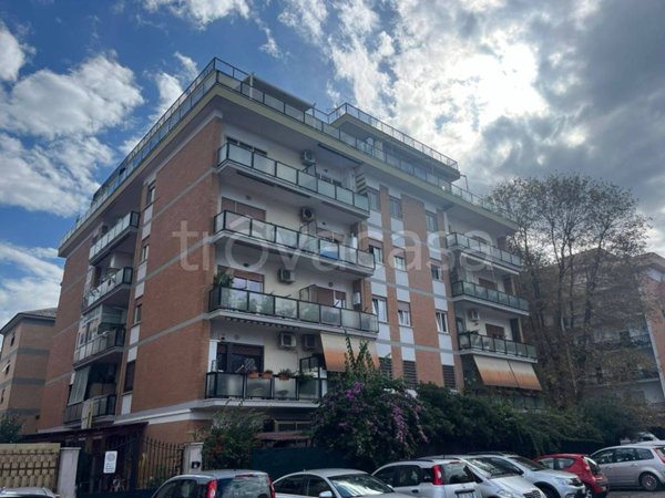 appartamento in vendita a Roma in zona Ostia