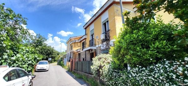 casa indipendente in vendita a Roma in zona Giuliano Dalmata