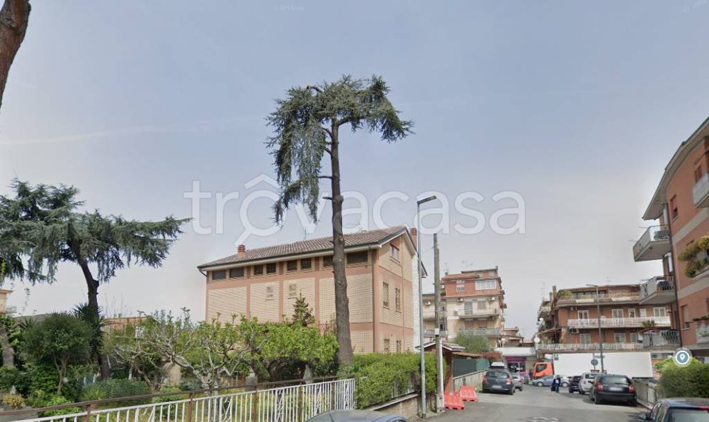 casa indipendente in vendita a Roma in zona Colle Prenestino