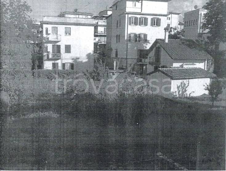 appartamento in vendita a Roma in zona Tomba di Nerone